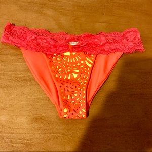 BEACH BUNNY Tricked Out Lady Lace bikini bottom